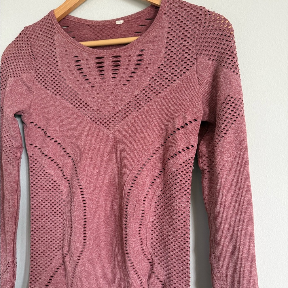 ALO Yoga Women's Long Sleeve Top - Mauve - Picture 5 of 8